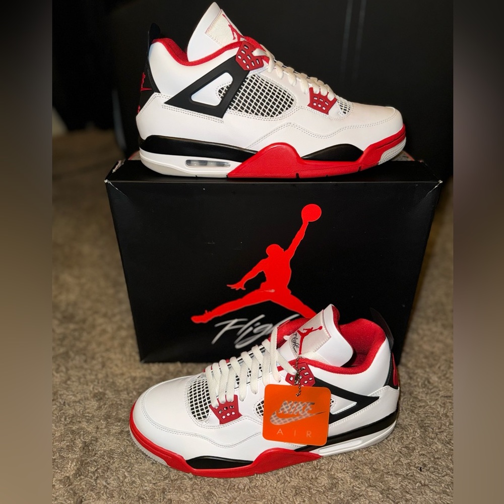 BRAND NEW JORDAN RETRO 4 - FIRE RED🔥👟
